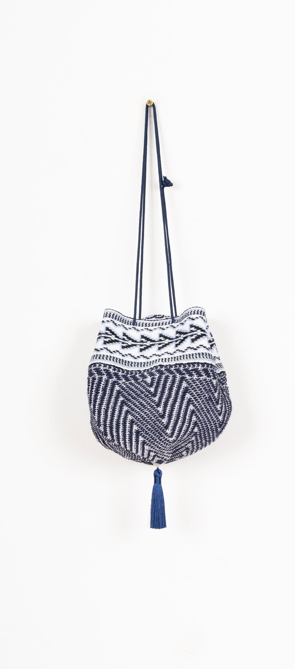 ETNIC POUCH EN AZUL MARINO