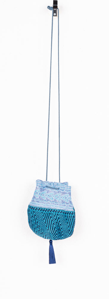 ETNIC POUCH EN AZULES