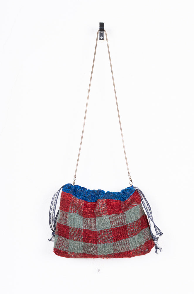 KILIM POUCH CUADROS GRANA Y GRIS VERDOSO L
