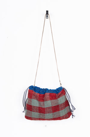KILIM POUCH CUADROS GRANA Y GRIS VERDOSO L