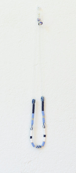 Collar en azules . <3 .