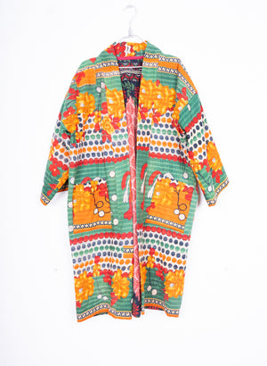 Kimono de flores naranjas con verdes