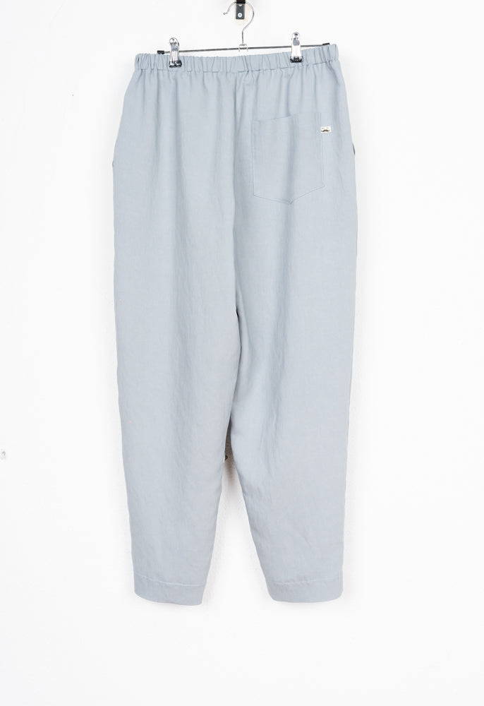 PANTALÓN CON BOLSILLOS AZUL