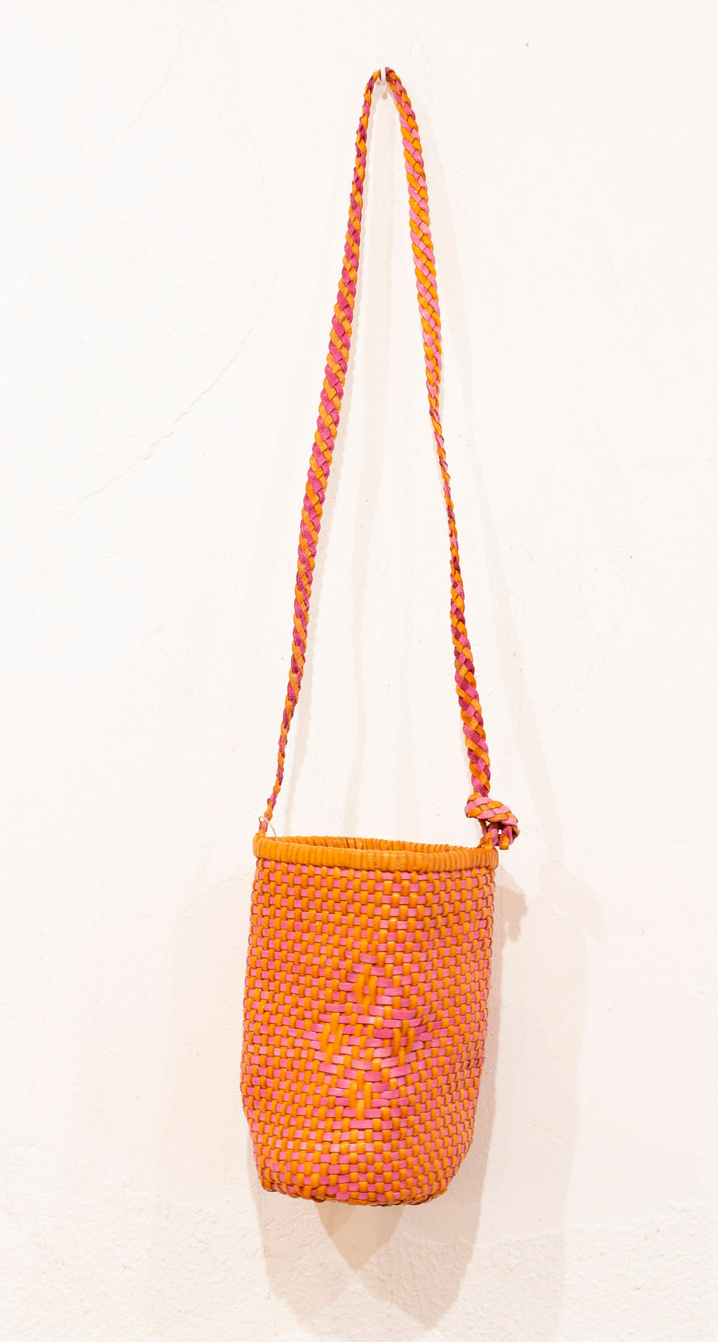 LEATHER DIAMOND BASKET PINK
