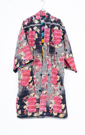 Kimono con flores rosas